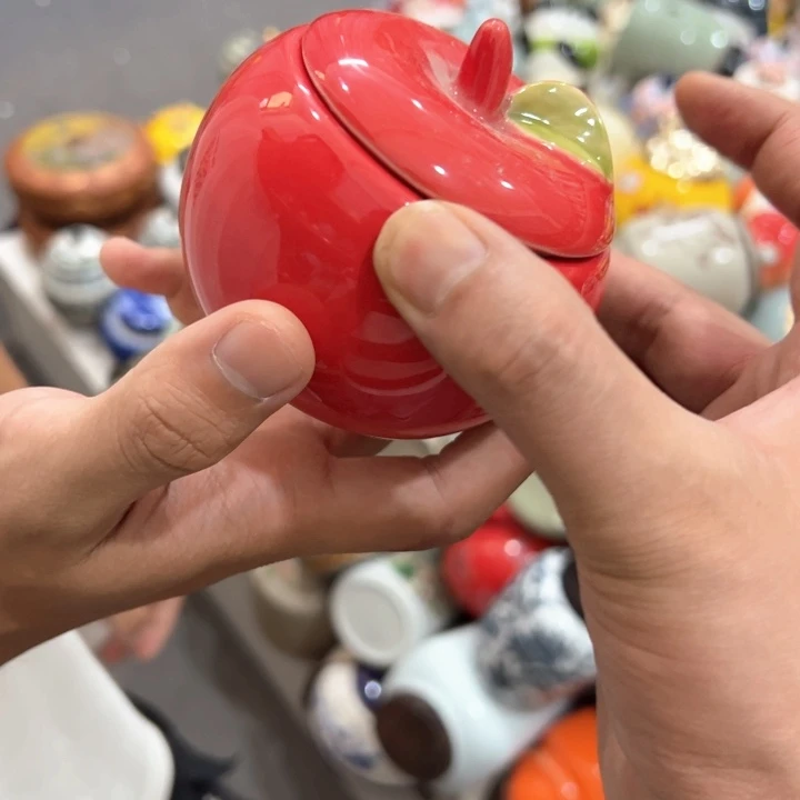 瑕疵福利品陶瓷茶叶罐不影响使用介意勿拍