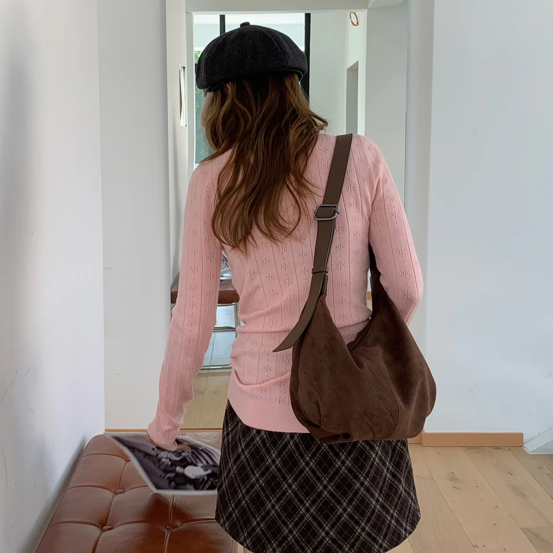 竹笋喵喵 绒面磨砂纯色单肩包女2025秋冬慵懒休闲通勤拉链斜挎包