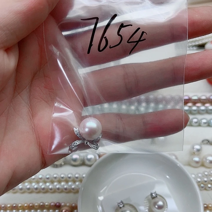 银S925镶嵌淡水珍珠耳饰