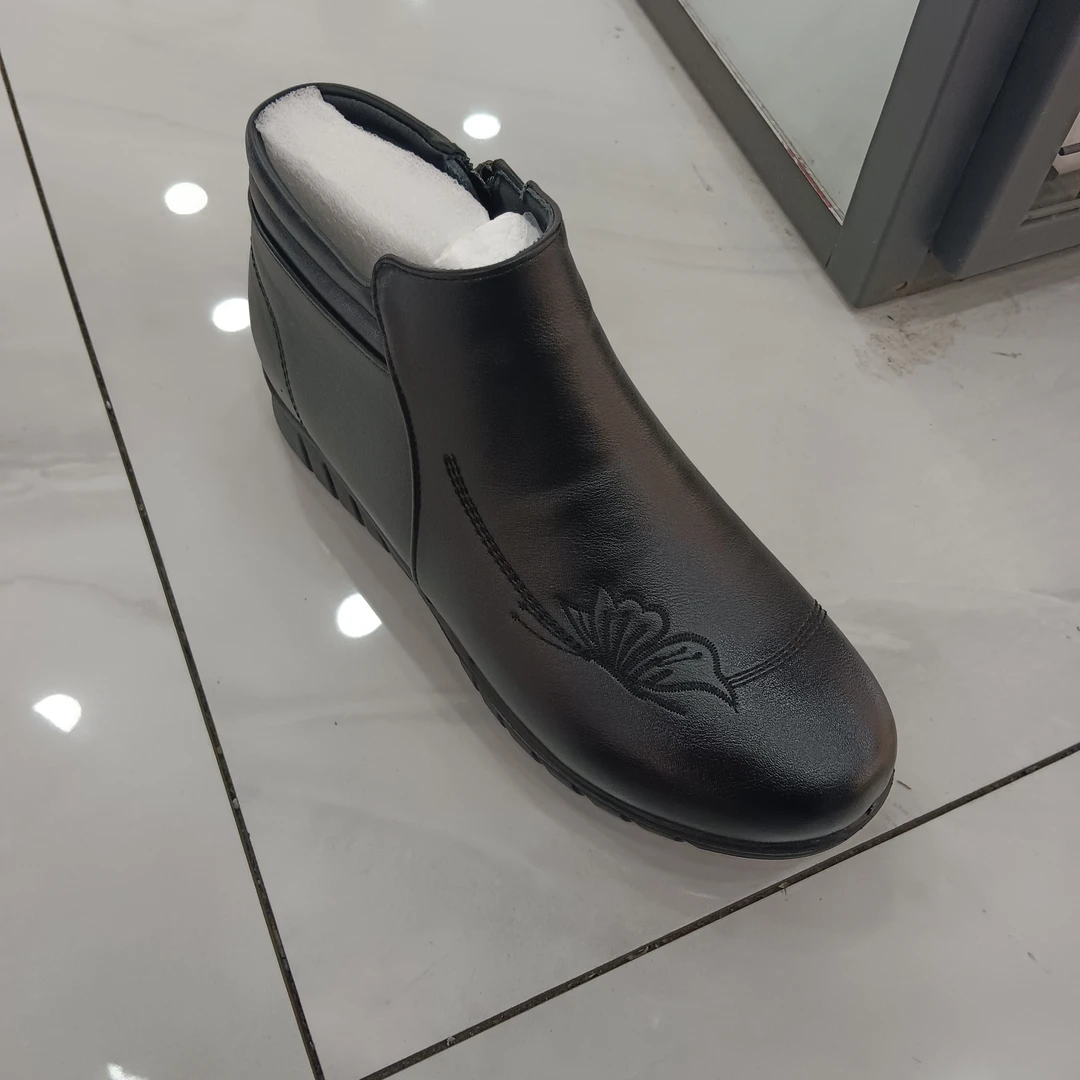 冬中国风防滑圆头短靴女靴棉鞋平底舒适高帮百搭加绒