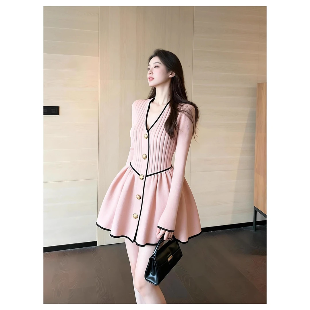 出席重要场合的裙子小个子法式气质名媛收腰显瘦粉色针织连衣裙秋