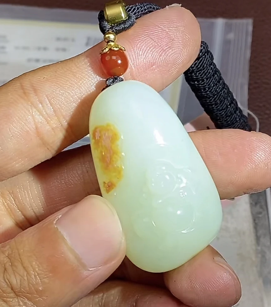 p1.18和田玉挂件多样性拍一发一未镶嵌143