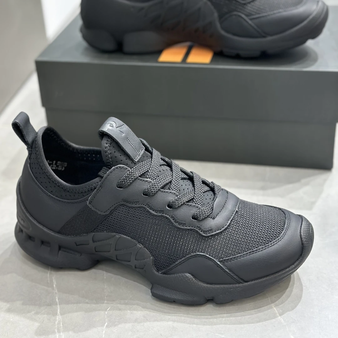 2025新款系带休闲鞋网面男士时尚百搭舒适夏季透气黑色软底男鞋