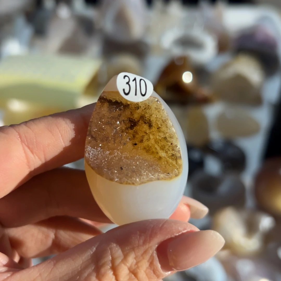 玛瑙/玉髓未镶嵌雕刻件