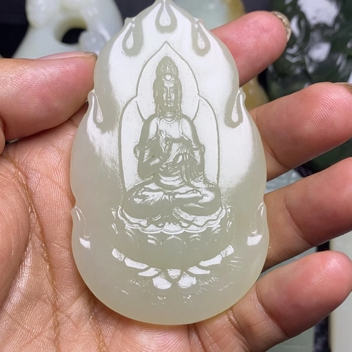 和田玉未镶嵌颈饰