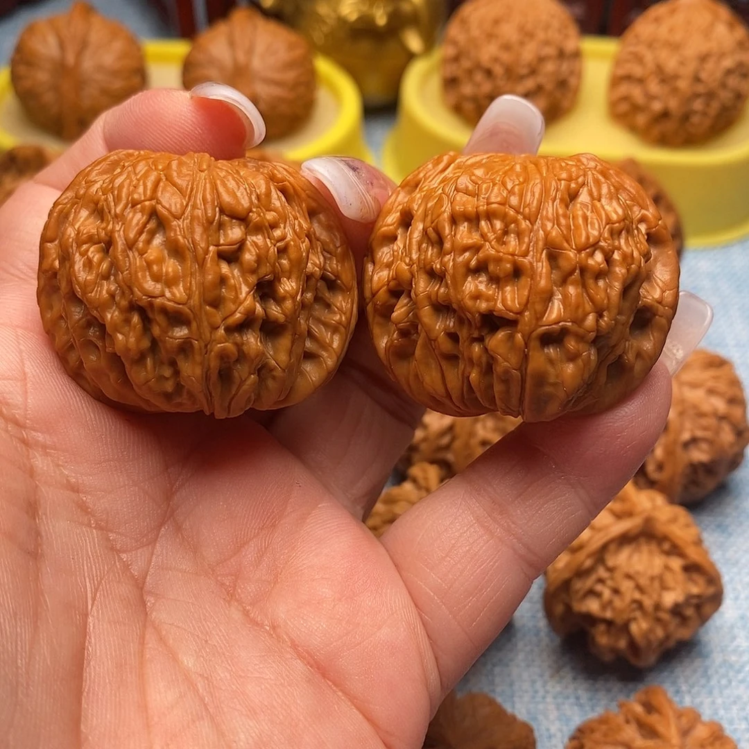 把件文玩核桃毕业红皮正磨盘40尺全品