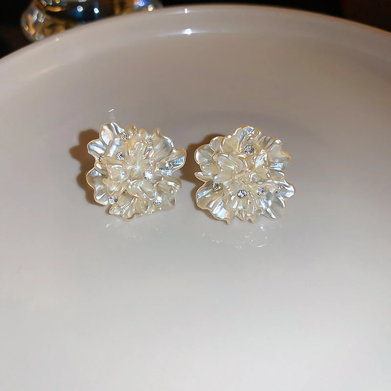合金亚克力耳饰 228小清新手工甜美花朵耳环气质时尚简约白色轻奢