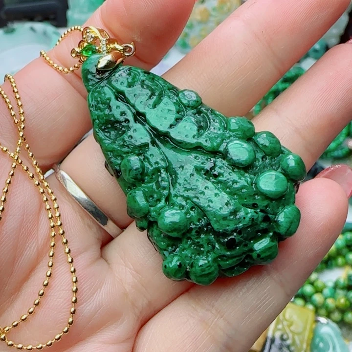 南***悠颈饰未镶嵌翡翠天然A货