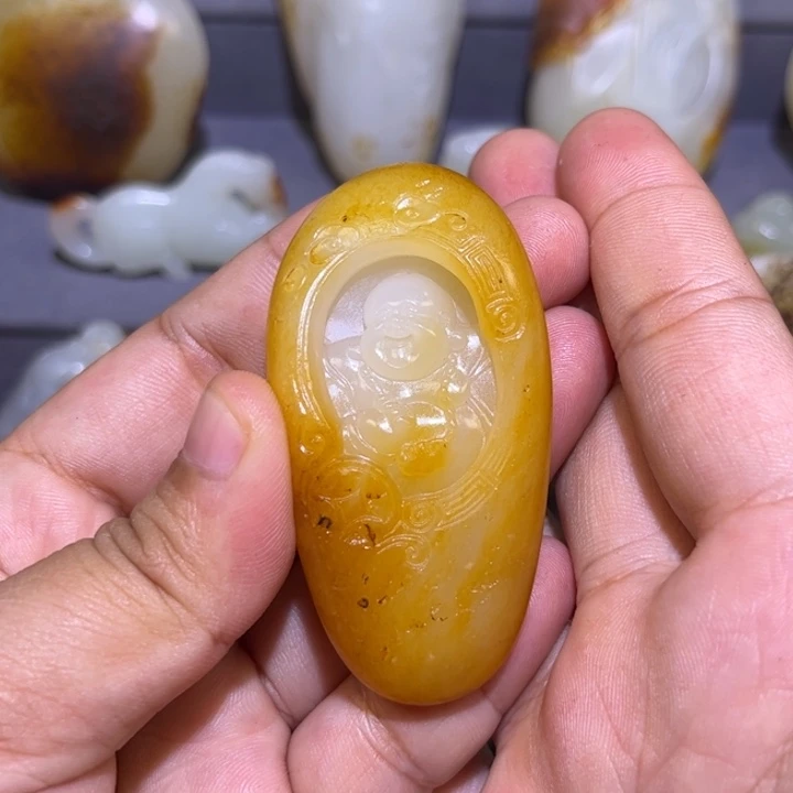 和田玉未镶嵌颈饰
