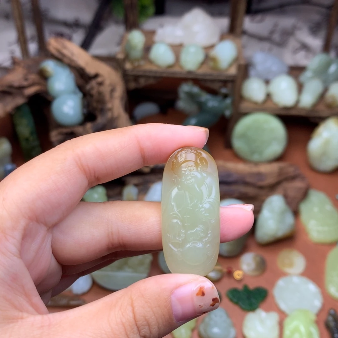 和田玉未镶嵌挂件