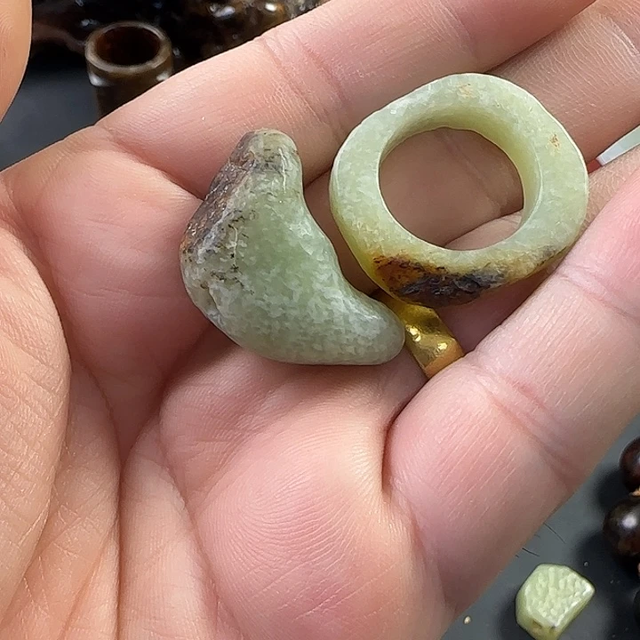 无***风和田玉（糖玉）未镶嵌挂件