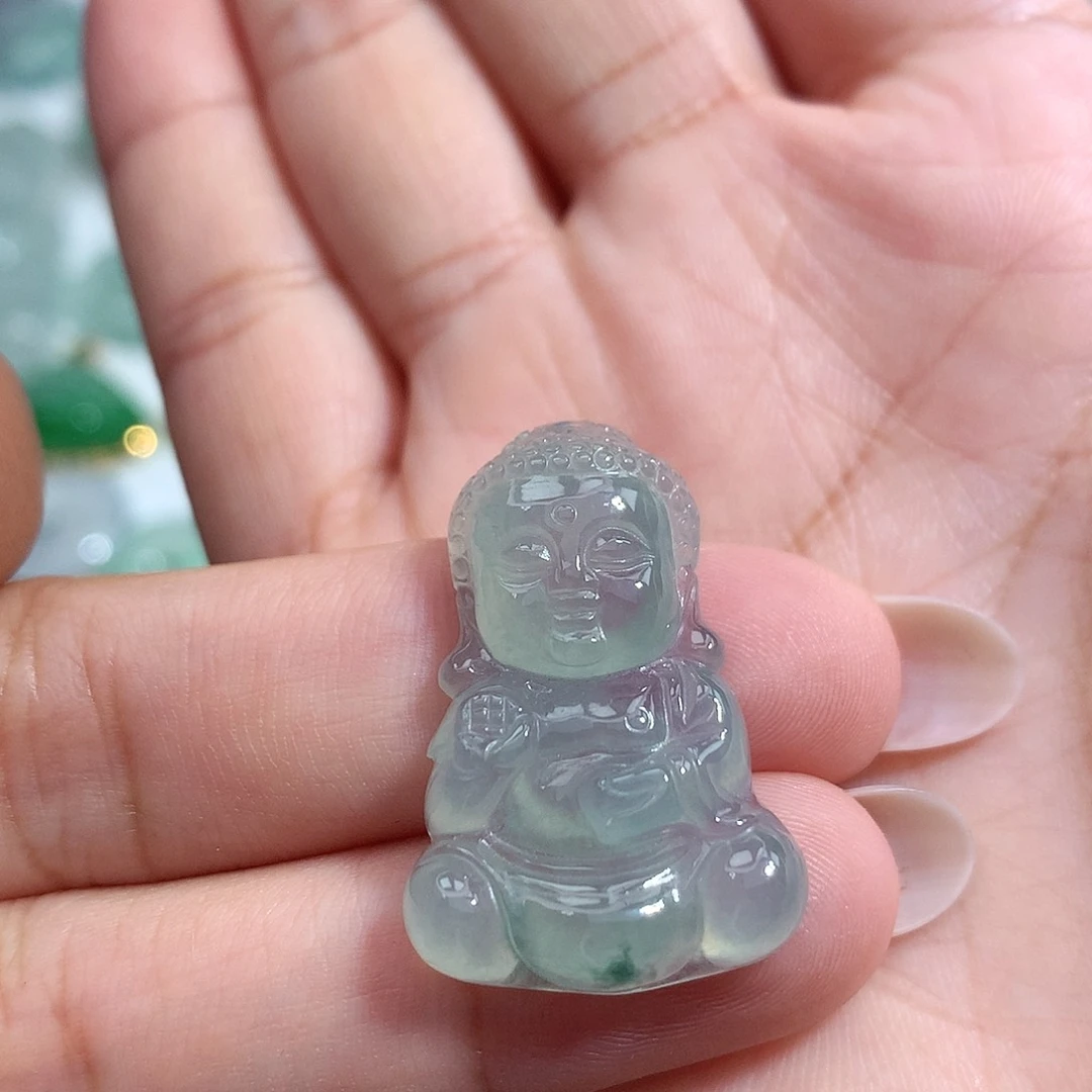 翡翠未镶嵌颈饰佛公