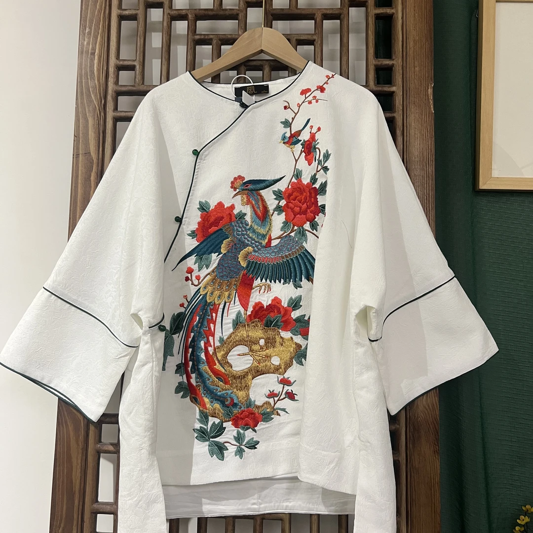 凤徕兮私人定制白色暗纹底彩凤刺绣斜襟盘扣上衣(LS128-8）