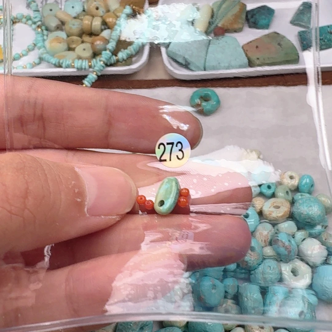 南红玛瑙未镶嵌珠宝奇石