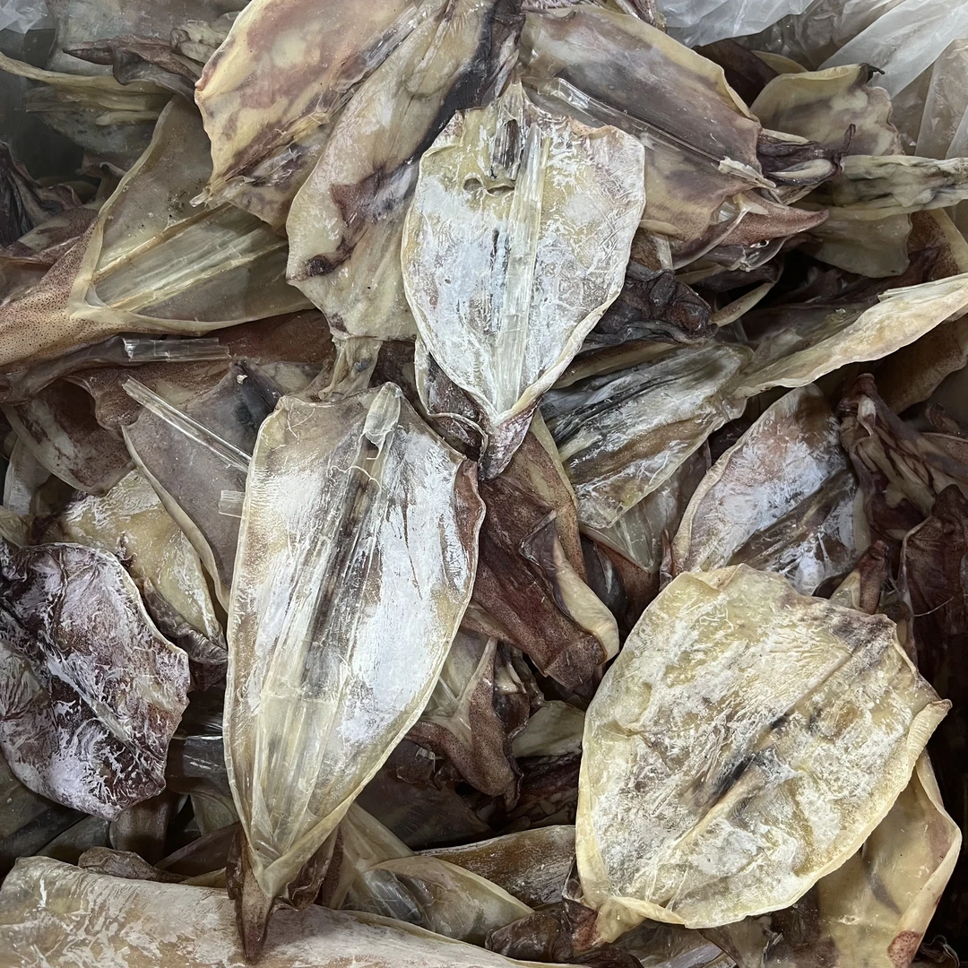 捡漏无头鱿 丑色破洞鱿鱼干