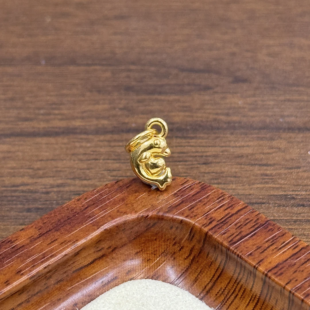 水贝黄金足金999爱心海豚提溜DP2270