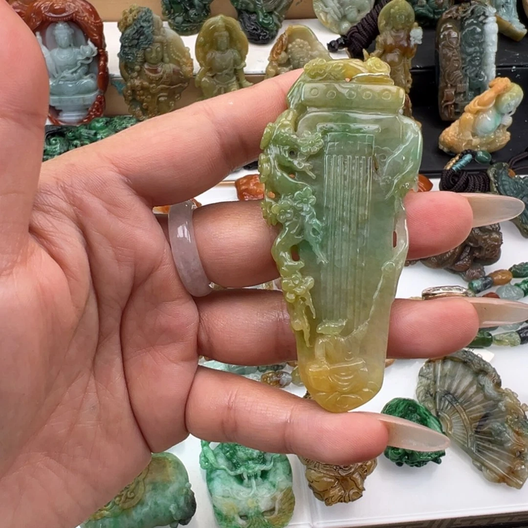 未镶嵌挂件翡翠天然缅甸