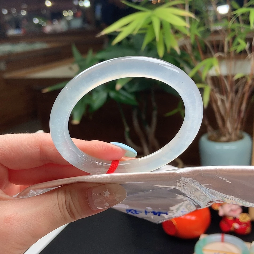 翡翠未镶嵌手镯玻璃种14号