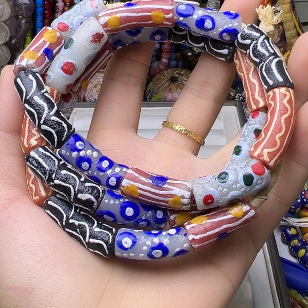 颈饰玻璃非洲管一条