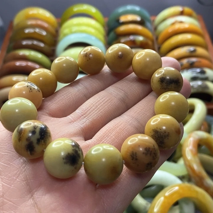 蛇纹石玉手镯未镶嵌菩**灯