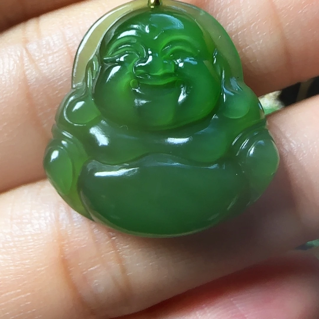 颈饰18K金镶嵌和田玉（碧玉）