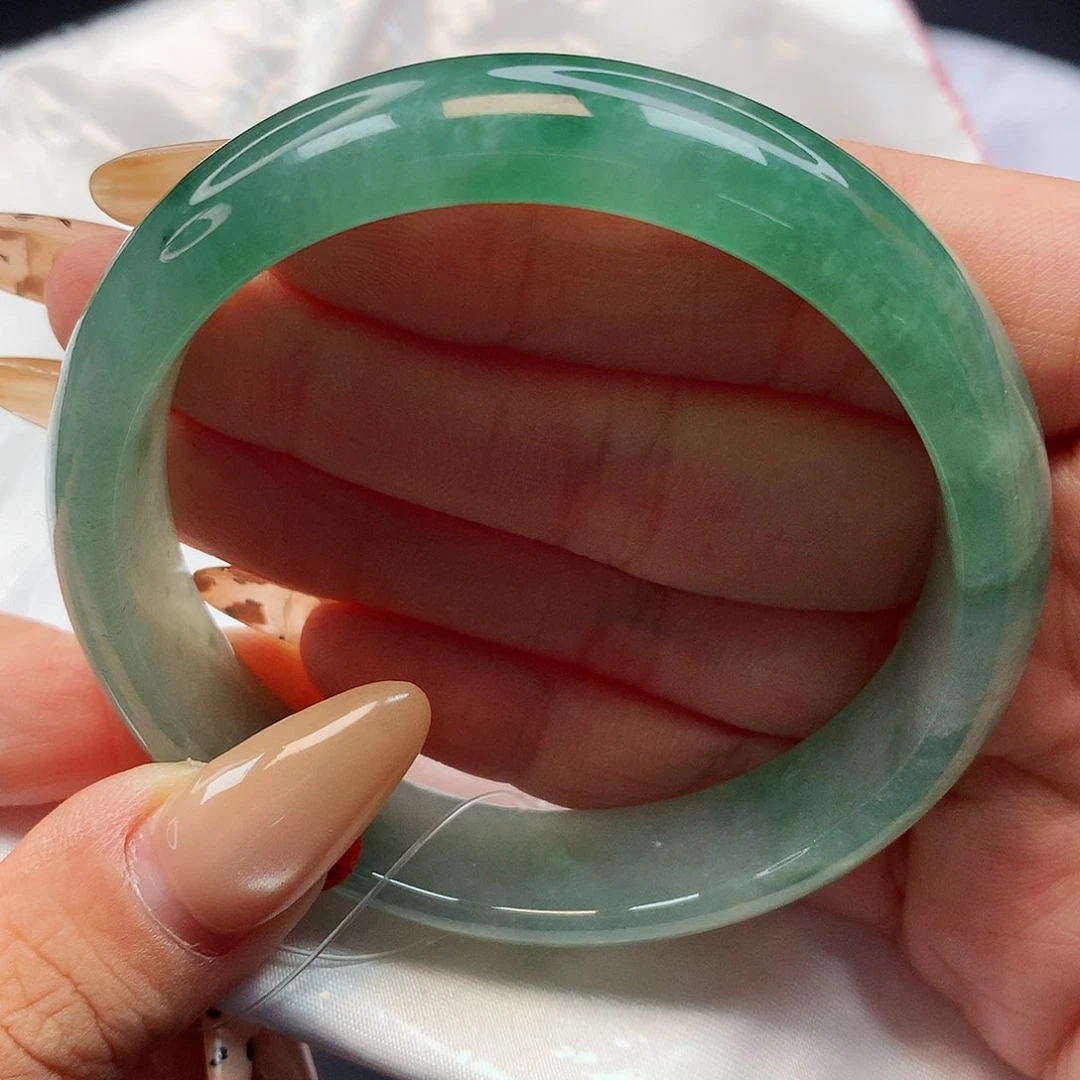 未镶嵌手镯翡翠25