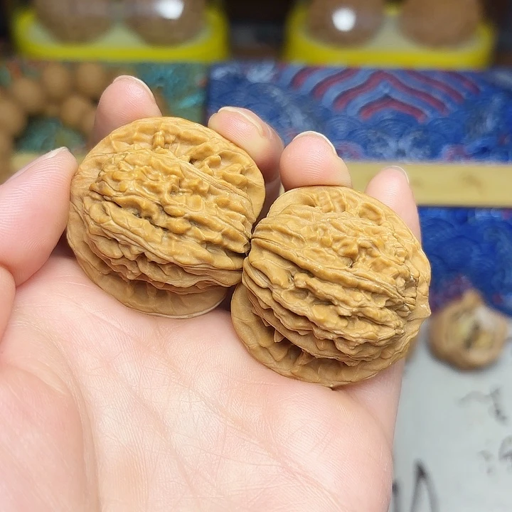 文玩核桃吊坠四座楼