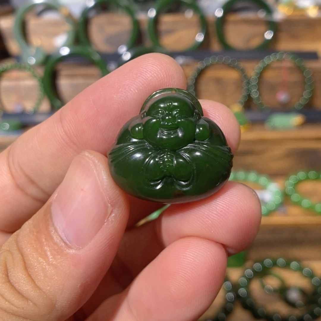 【闪购商品】吊坠(不含链)未镶嵌和田玉俄七红皮菠菜绿抱抱佛