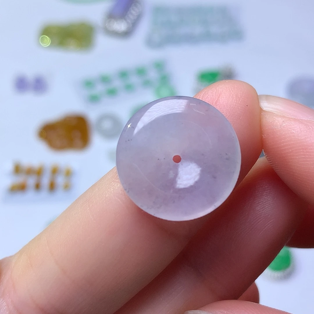 翡翠未镶嵌颈饰扣