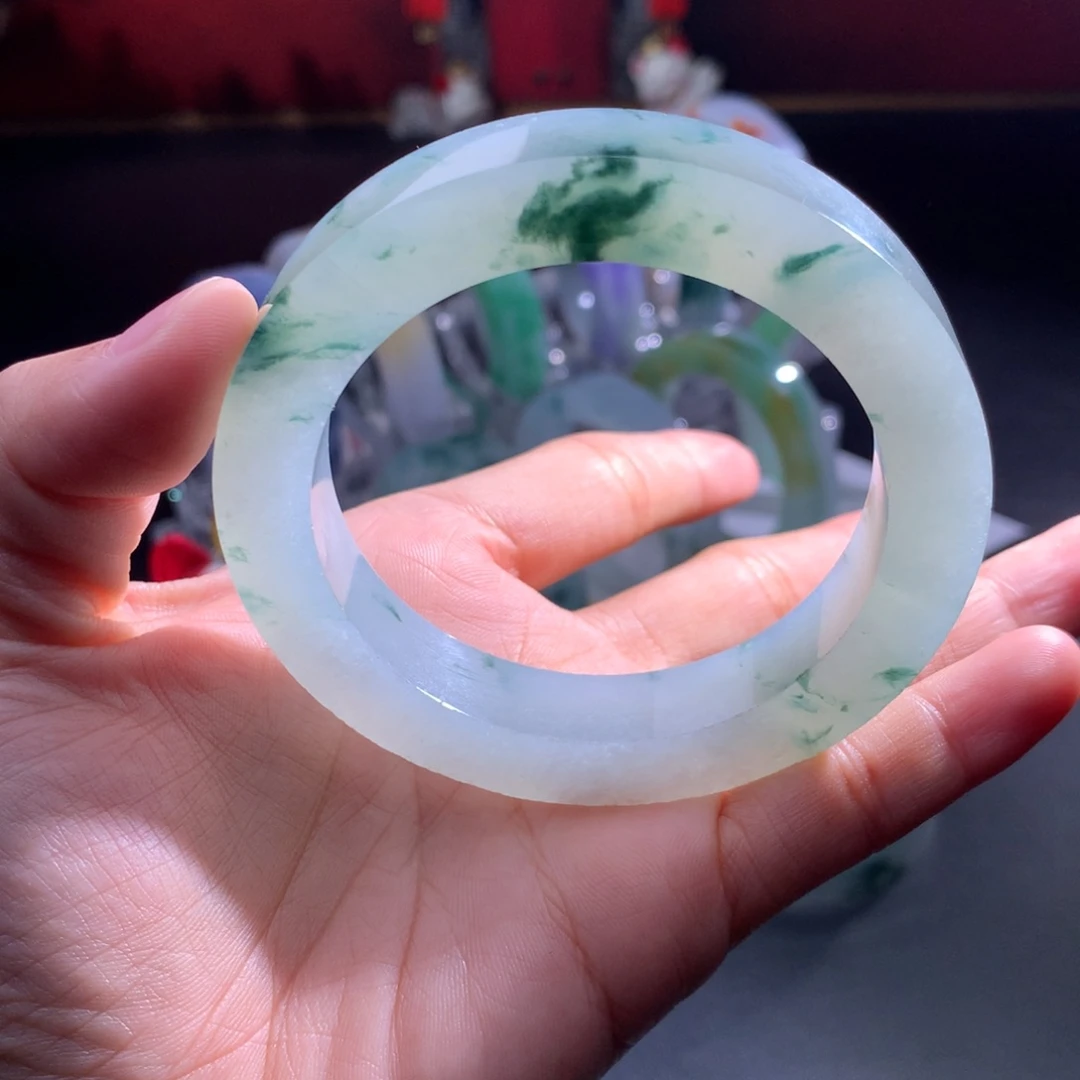 定制翡翠未镶嵌翡翠手镯