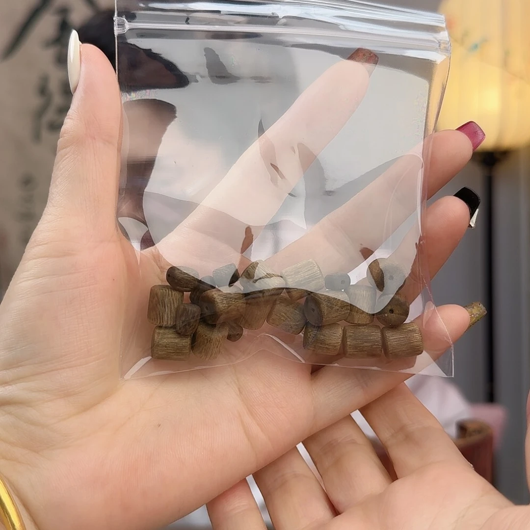 沉香沉香碎屑星****~海南尖峰岭虫漏散珠