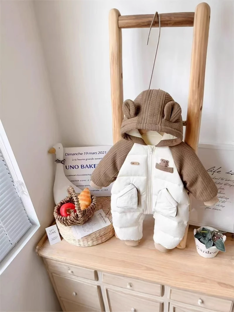 婴儿连体衣秋冬男女宝宝外套加绒加厚棉服韩版可爱小熊连帽外出服