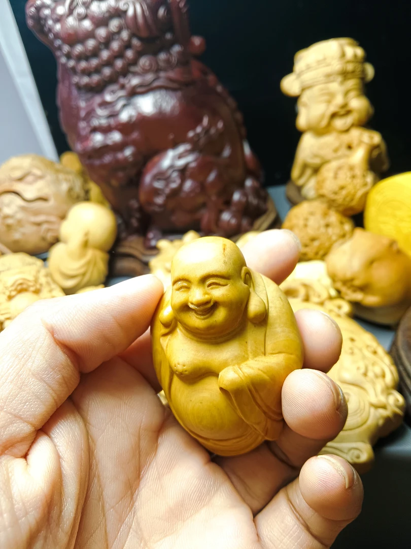 黄杨木雕弥勒佛手把件适合文玩收藏装饰