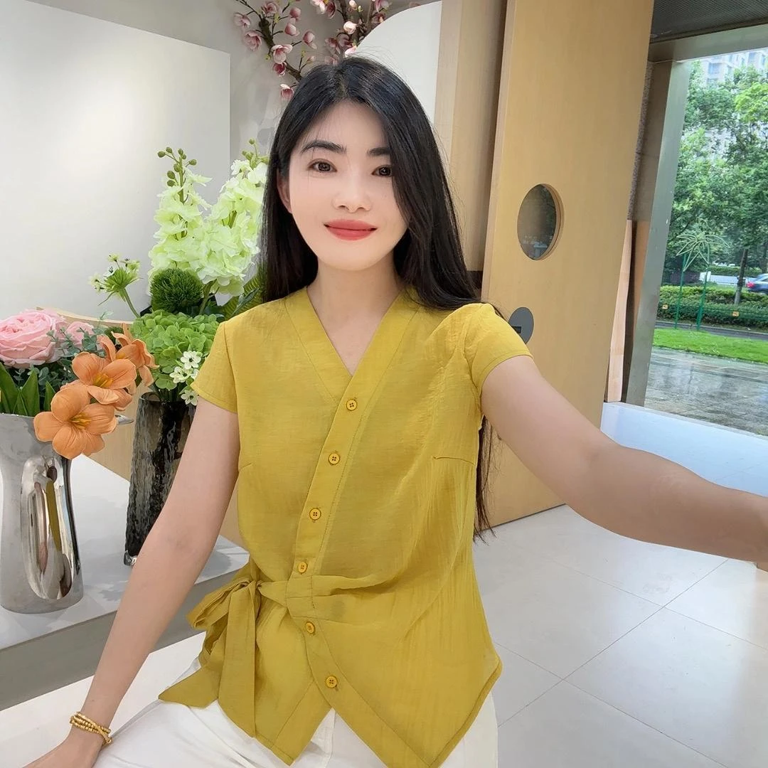 气质V领小衫时尚系带夏季新款纯色百搭I减龄显瘦设计感短袖女上衣
