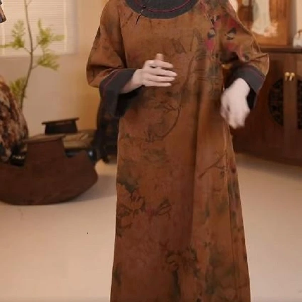 60姆米柞蚕丝双面穿香云纱杜鹃提花连衣裙A-SHJN-23259