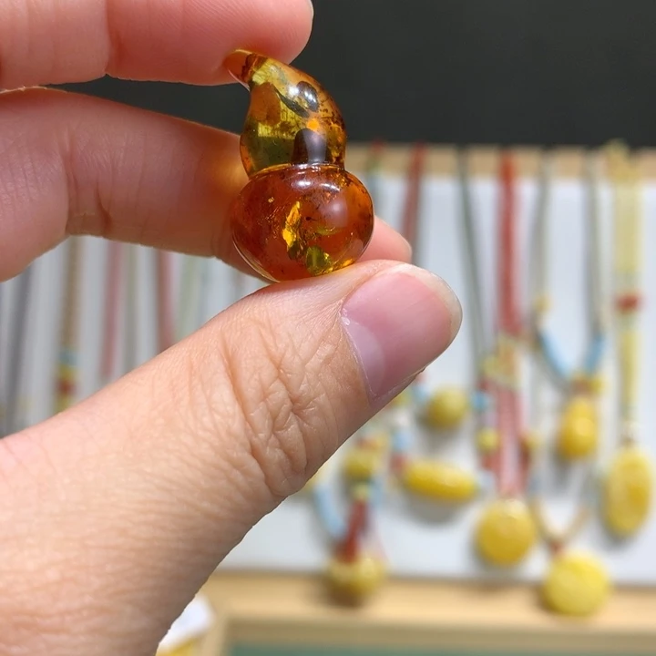 蜜蜡未镶嵌手链特价
