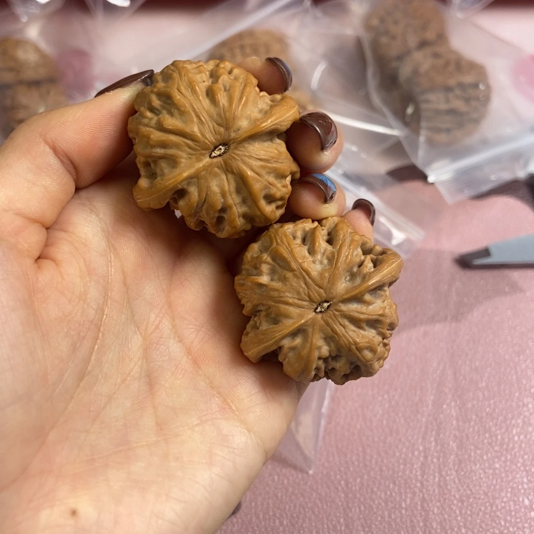 吊坠文玩核桃38➕野狼39