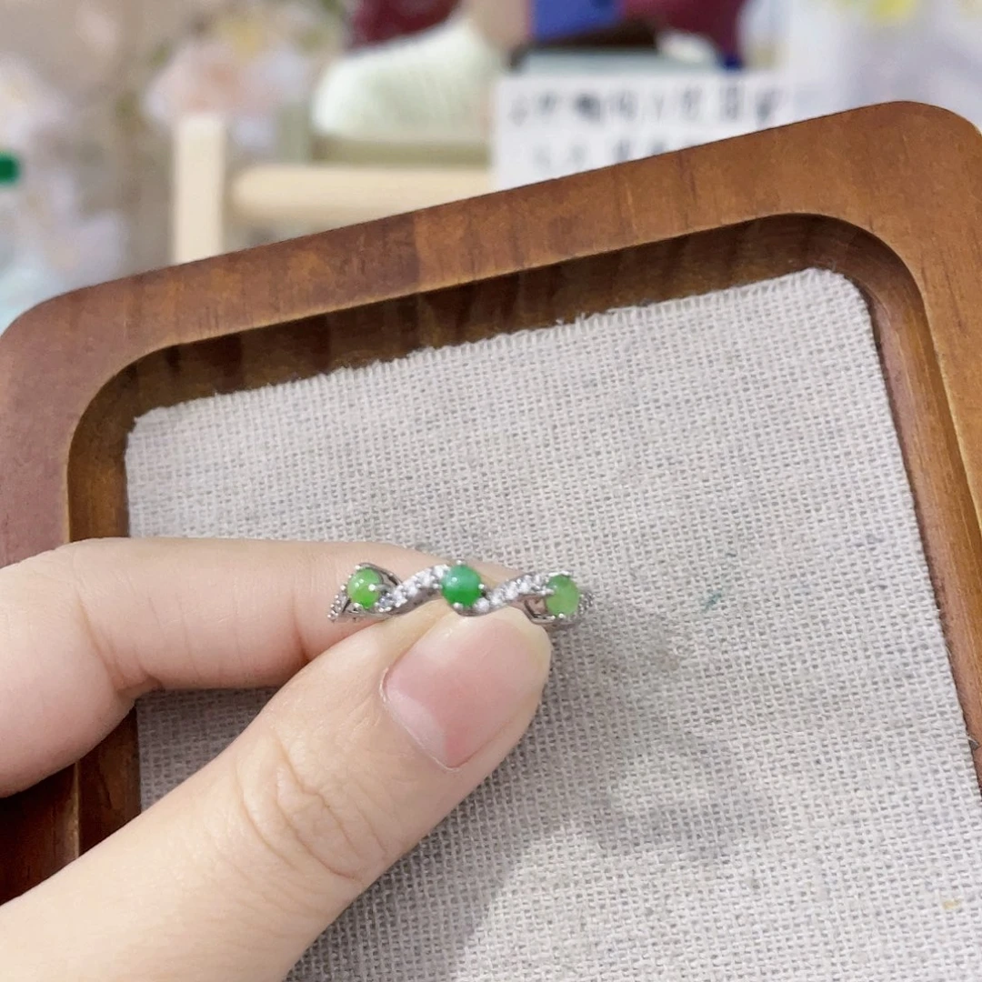 颈饰未镶嵌翡翠天然翡翠Ａ货