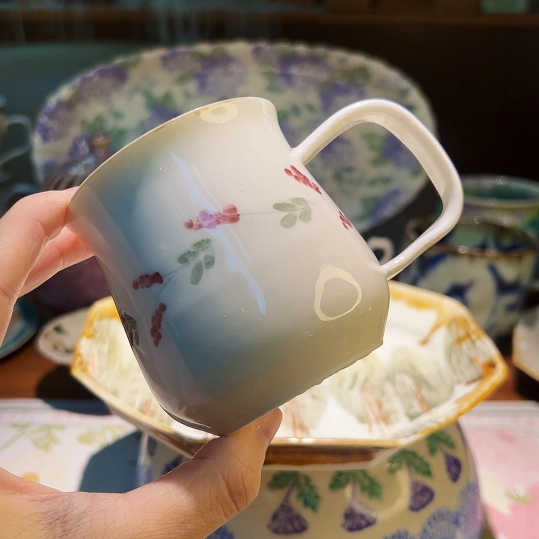 咖啡杯和茶杯也好好吃喔嘿嘿