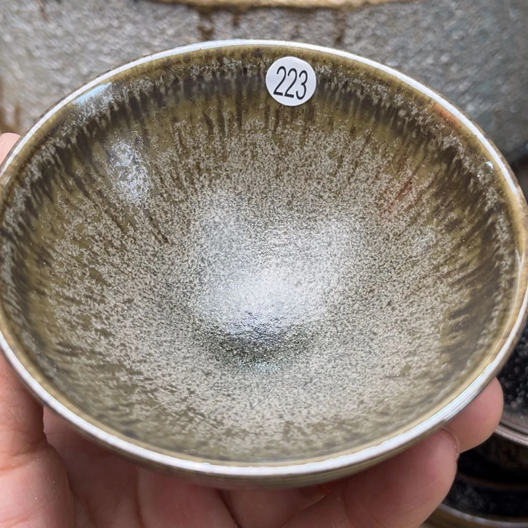 茶盏义兴龙窑坚持真柴烧