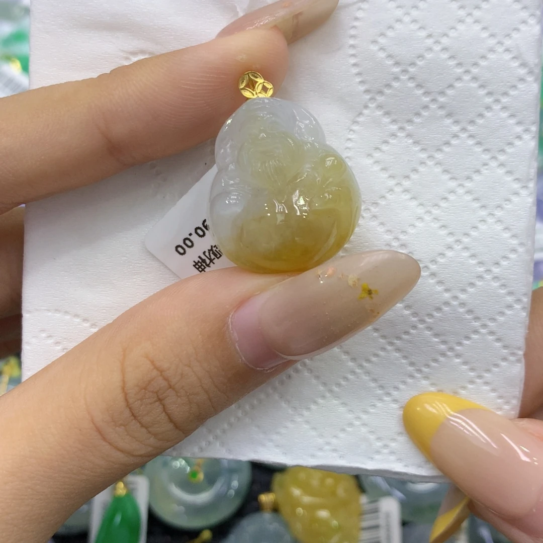 翡翠18K金镶嵌颈饰