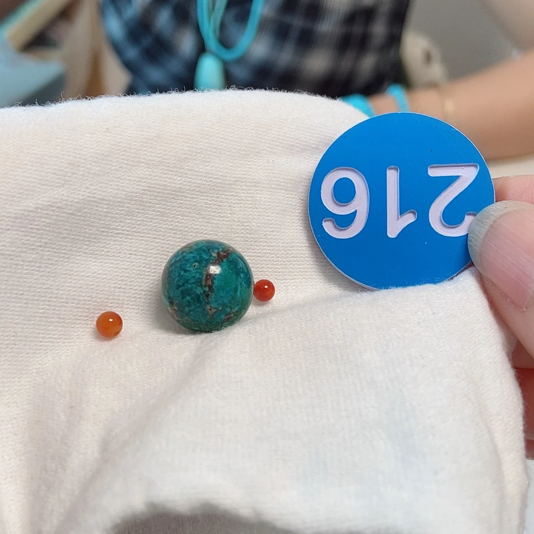 未镶嵌南红玛瑙珠宝奇石