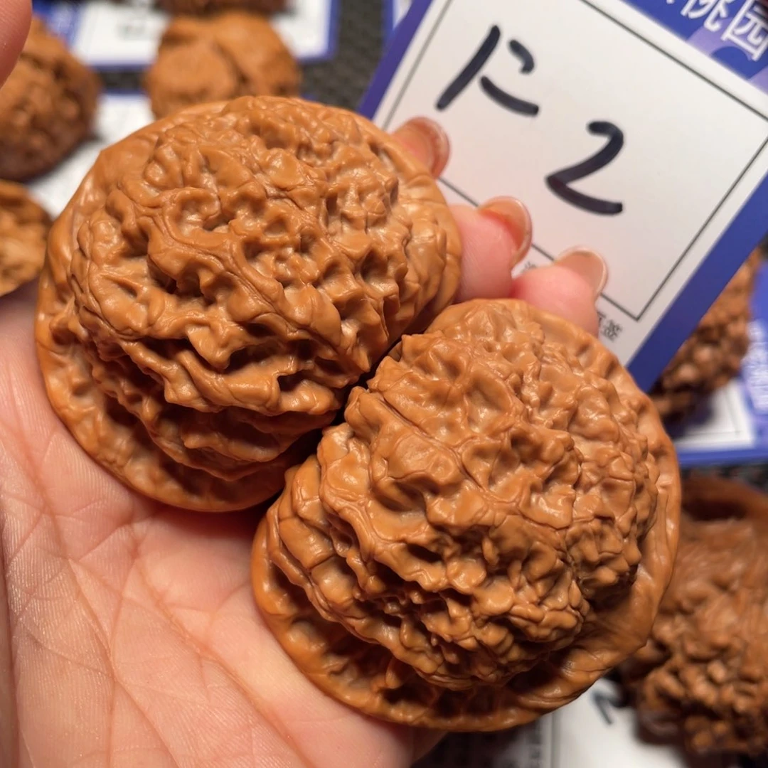 文玩核桃把件2号官帽51