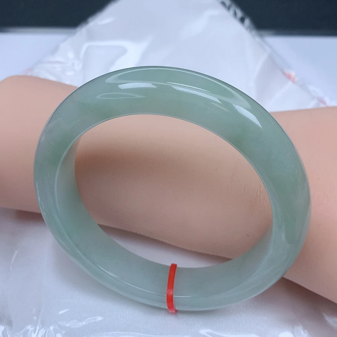 【闪购商品】翡翠手镯未镶嵌，57