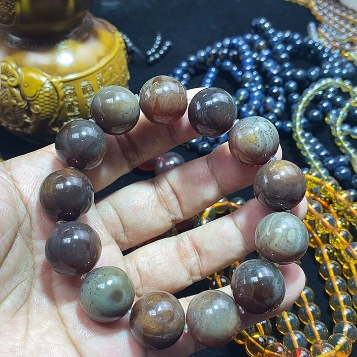 琥珀未镶嵌裸石一