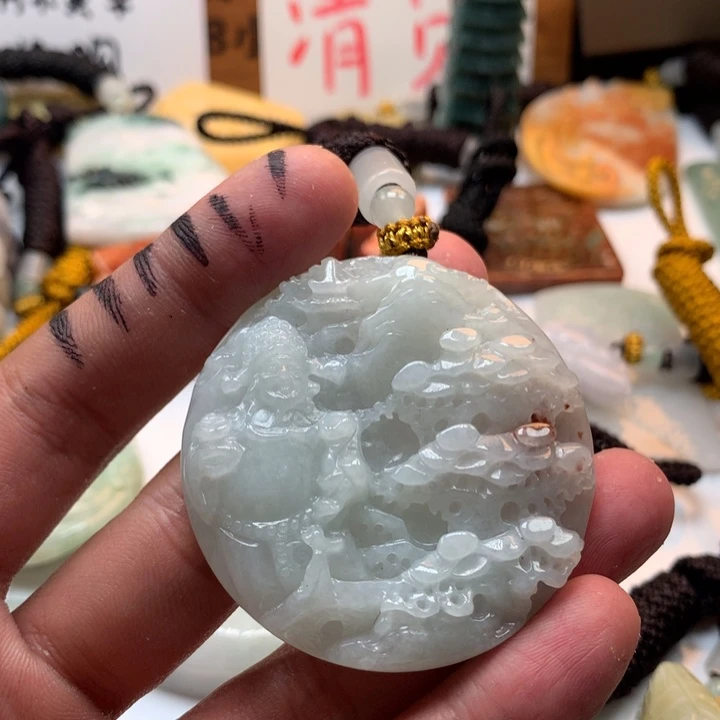 翡翠未镶嵌颈饰保真天然a货翡翠