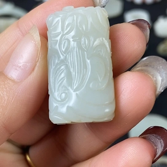 和田玉（糖玉）未镶嵌挂件