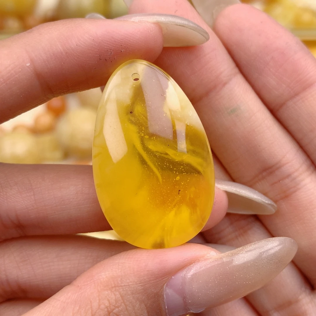 琥珀未镶嵌珠宝奇石