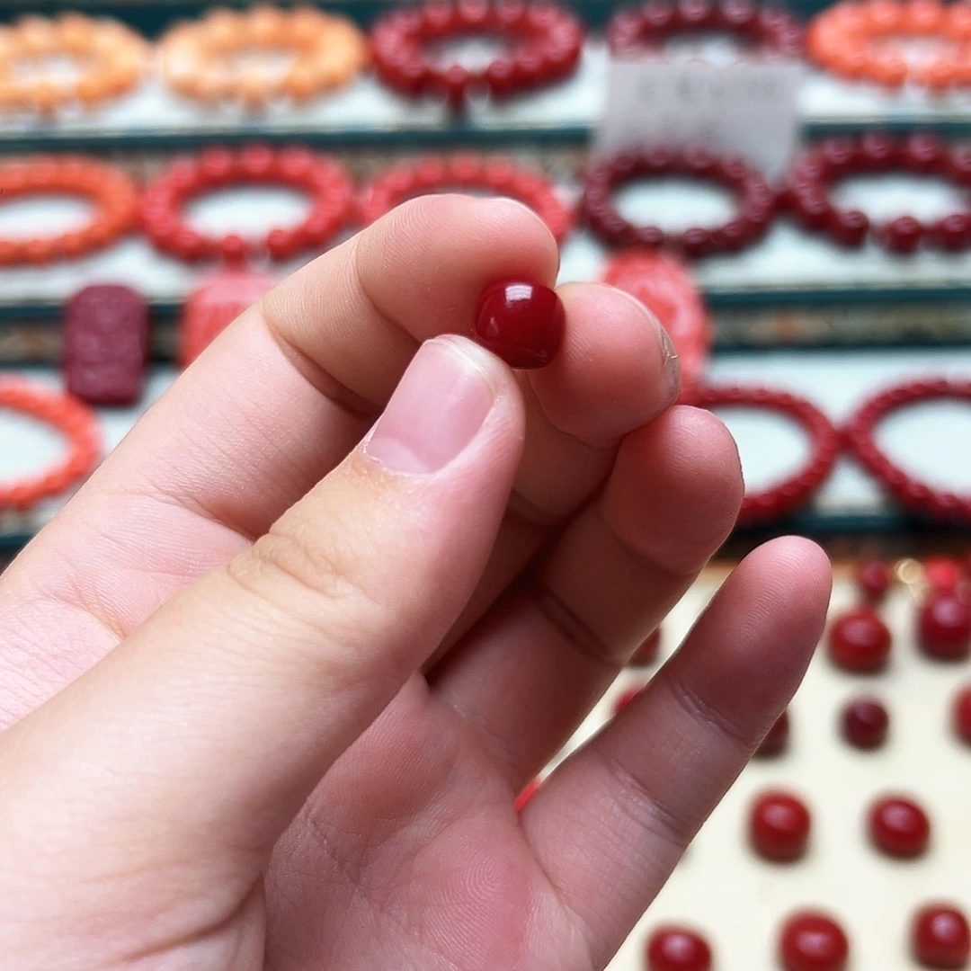 大理石磁石一个红色珠子8mm