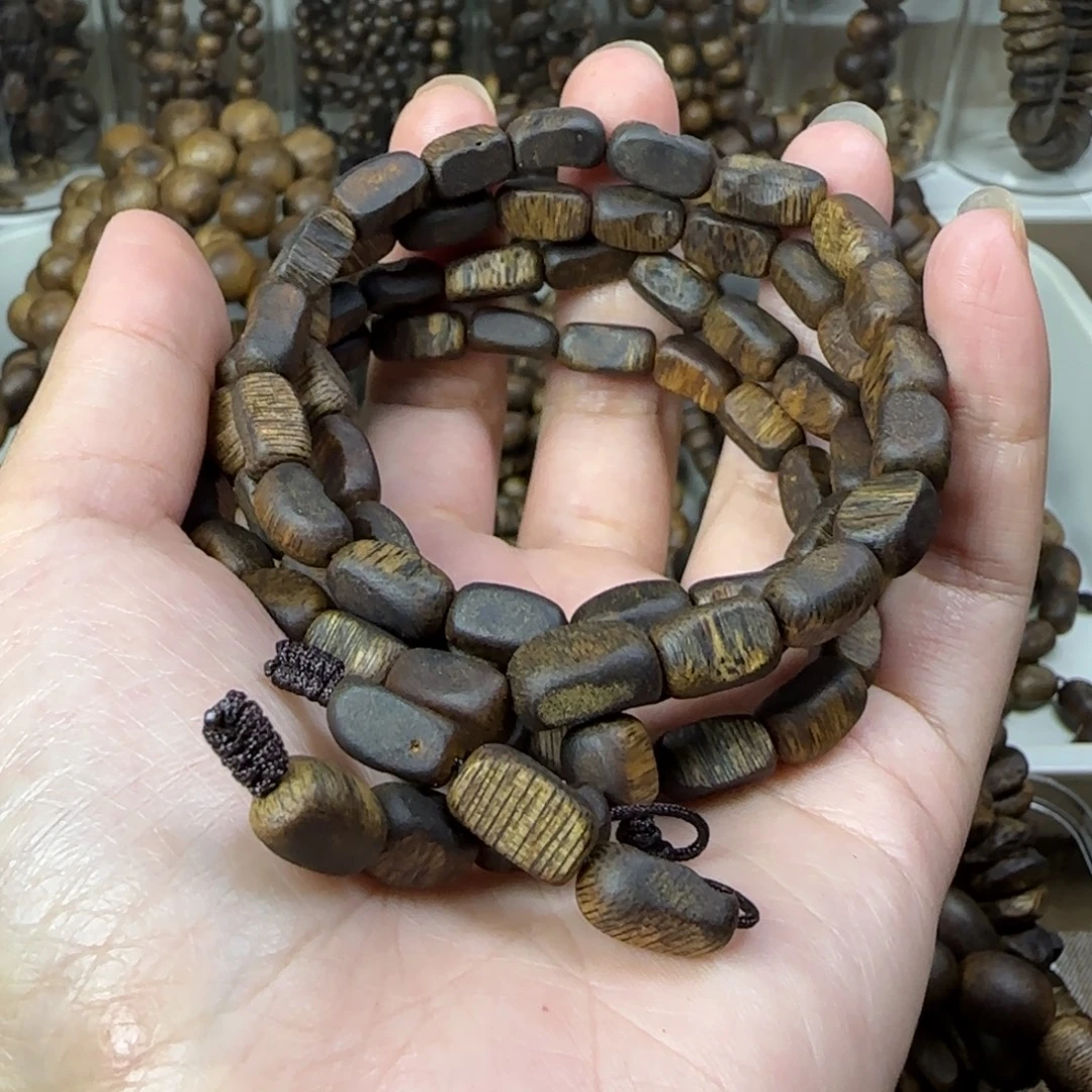 R***e沉香手串多圈高油老料19.8克